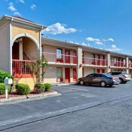Quality Inn & Suites Монро Экстерьер фото