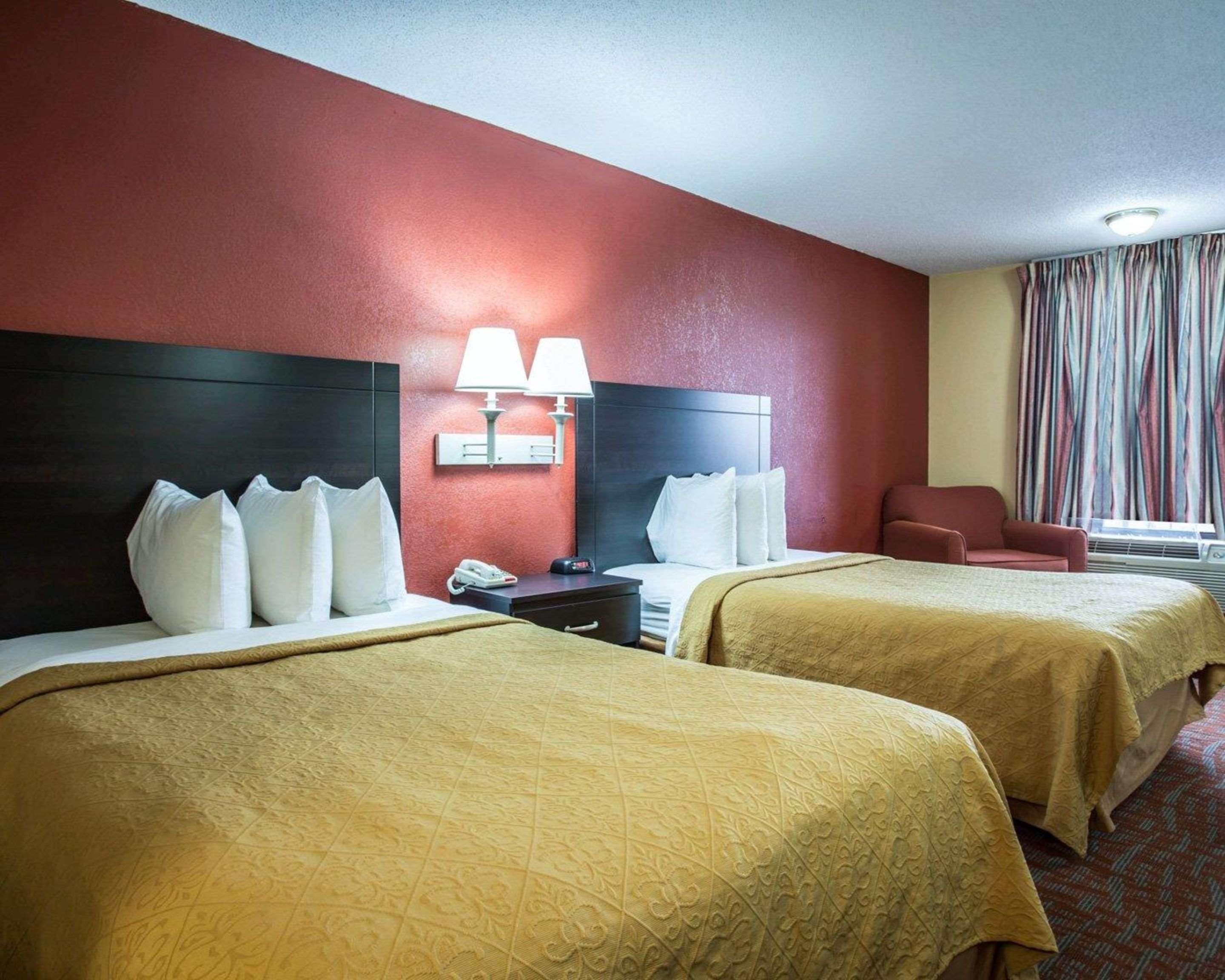 Quality Inn & Suites Монро Экстерьер фото