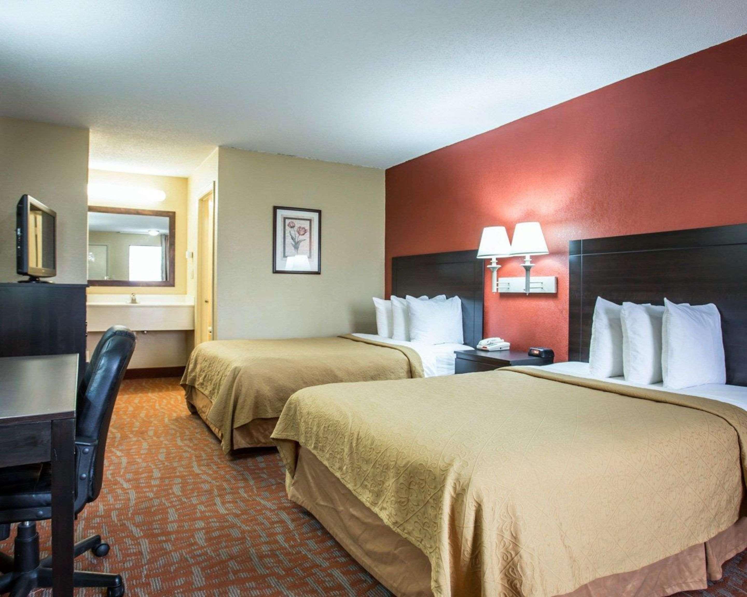 Quality Inn & Suites Монро Экстерьер фото