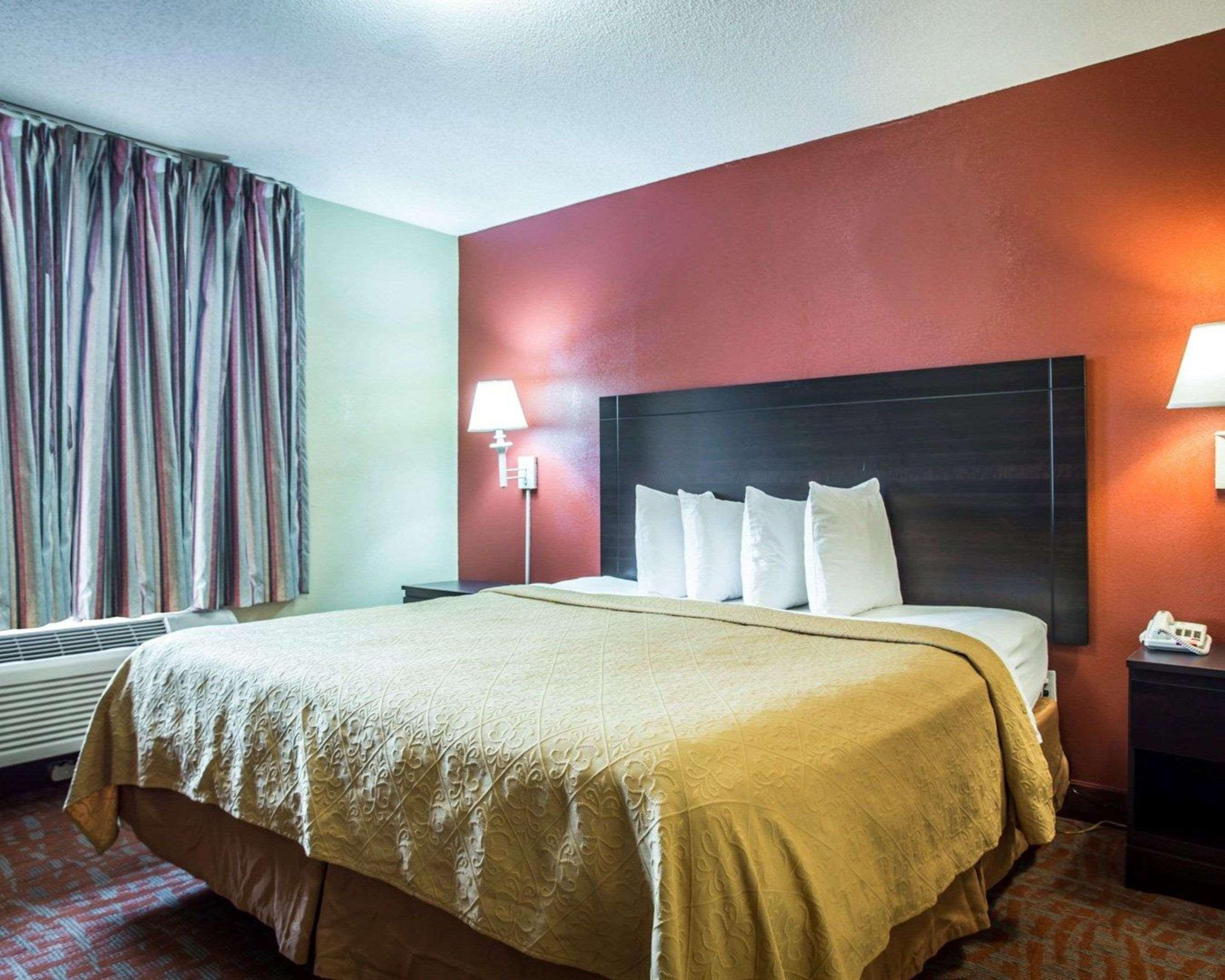 Quality Inn & Suites Монро Экстерьер фото